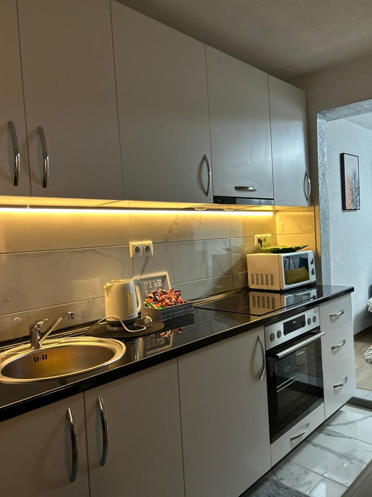 Apartman Hana Saraievo Exterior foto