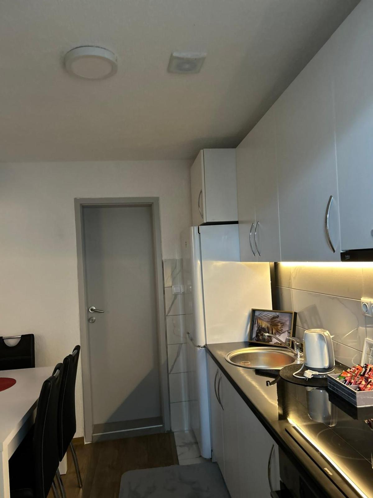 Apartman Hana Saraievo Exterior foto